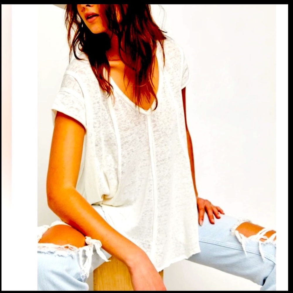 Free People XS Sammie Tee - great pre owned condition - Off white-cream color